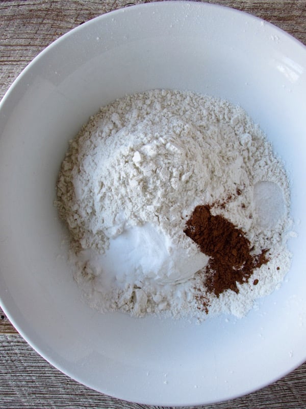 dry ingredients gluten free banana bread