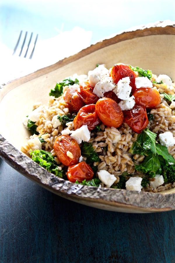 mediterranean kale farro salad