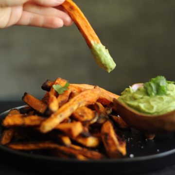 Smoky and spicy bakes sweet potato fries in an avocado coconut dipping sauce, YUM!