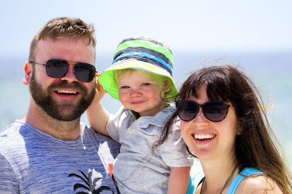 leslie jake samuel beach family photo