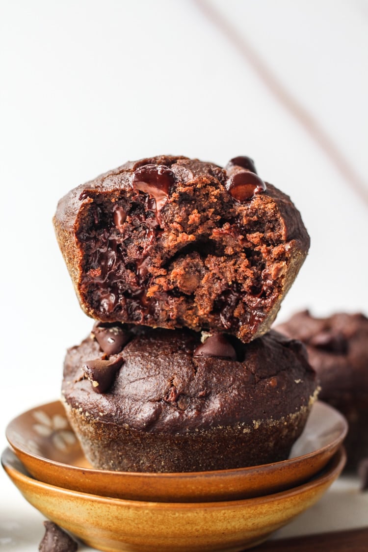 HEALTHY DOUBLE CHOCOLATE CHIP MUFFINS Bessie Bakes