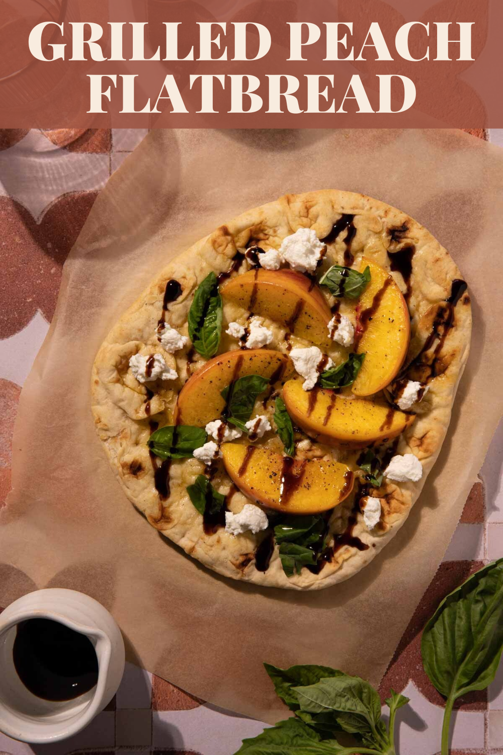 Grilled Peach Flatbread with goat cheese and balsamic glaze is the perfect appetizer or light lunch or dinner via @bessiebakes